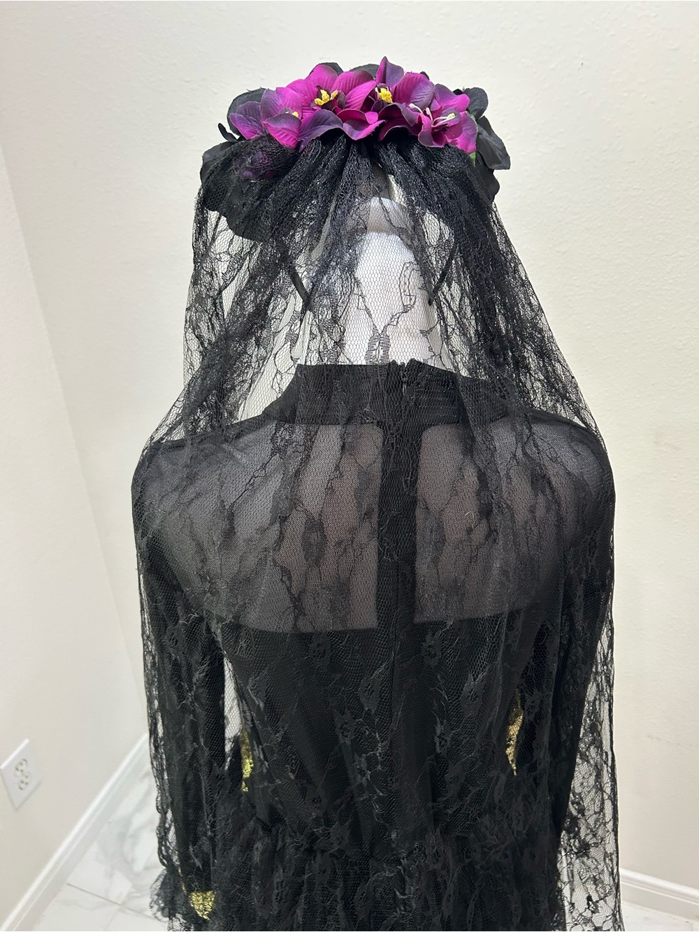 Modern Hero Halloween Day of the Dead Dress Costume Embroidered Sacred Heart - Picture 9 of 9